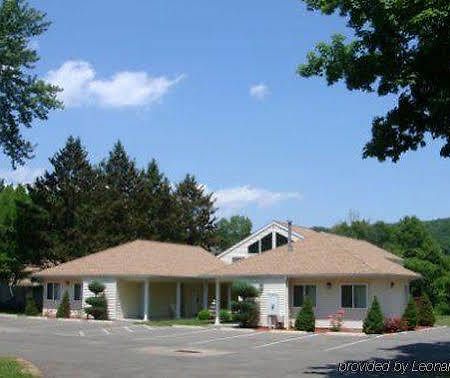 Rocky River Inn New Milford Exterior foto